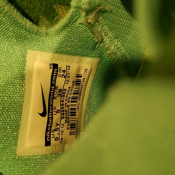 Lebron X "Easter" (2013) Size 5.5Y - Picture 5 of 8